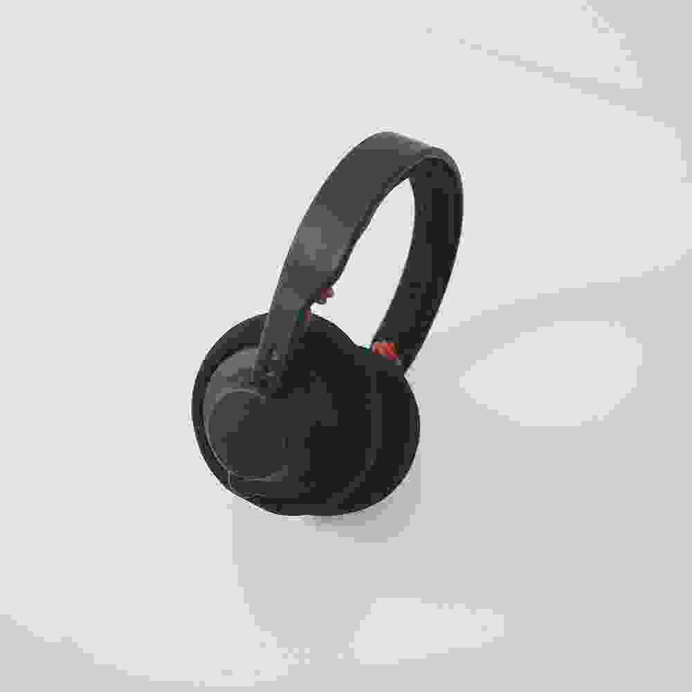 Headset - Image 3